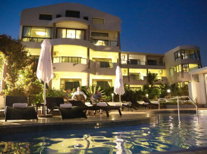 Misty Waves Boutique Hotel