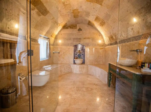 Şah Saray Cave Suites