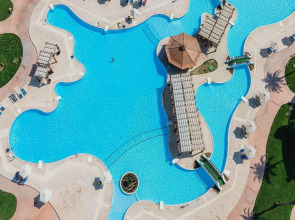 SUNRISE Alma Bay Resort