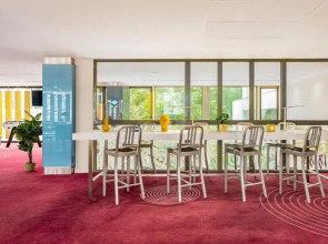 Отель Mercure Paris Centre Tour Eiffel 