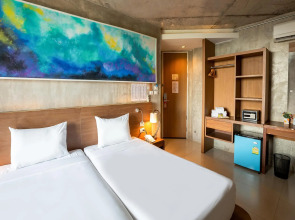 B2 Sea View Pattaya Boutique & Budget Hotel