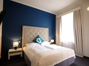 Villa Carlton - Adults Only