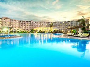 Hawaii Caesar palace Hotel & Aqua Park