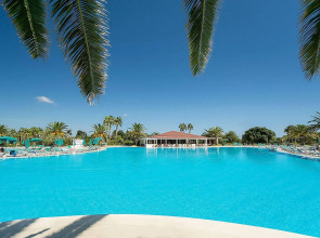 Club Hotel Marina Beach