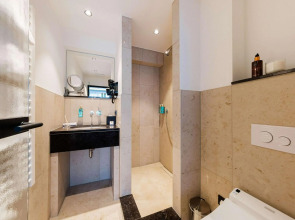 MUZE Hotel Düsseldorf - Handwritten Collection