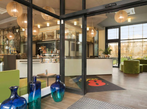 Super 8 by Wyndham Munich City West