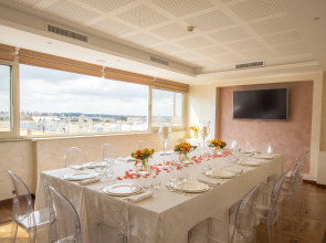 Hotel Diana Roof Garden