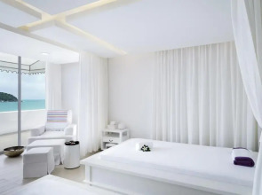 Отель The Nai Harn