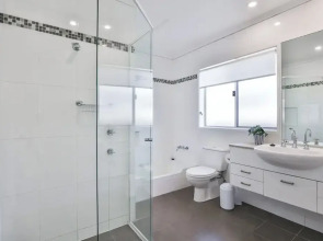 Luxe Waterfront Stay -Tallebudgera Creek