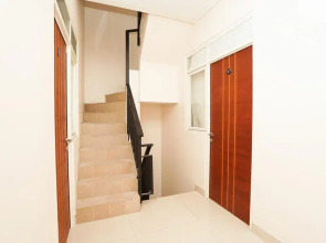 OYO 782 Menjangan Residence at Citraland 1