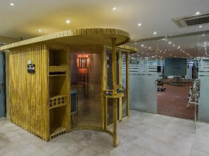 Rest Night Hotel Suites Al Hamra