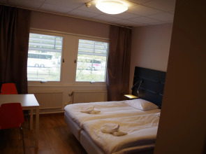 Spoton Hostel & Sportsbar