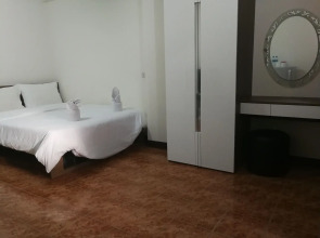 Soi 5 Apartment