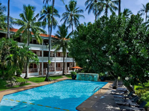 Costabella Tropical Beach Hotel