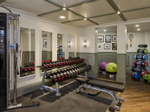 100 Queen's Gate Hotel London Kensington, Curio Collection by Hilton