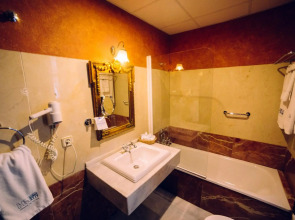 Hotel Posada de Vallina by MiRa