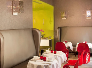 Hotel Le Petit Paris