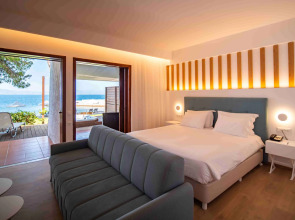 Wyndham Loutraki Poseidon Resort