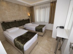 BGuest Hotel & Residence