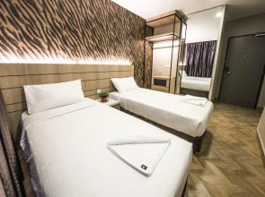 Worldview Grand Hotel