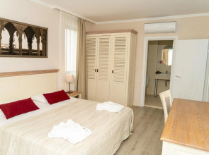 White Rock Castle Suite Hotel & SPA