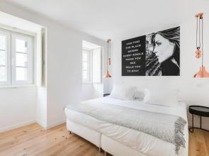 MY LX FLAT Bairro Alto Design Apartments