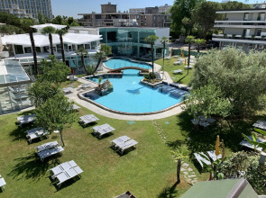 Panoramic Hotel Plaza