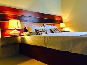 Sugareef West Coast Luxury Penthouse