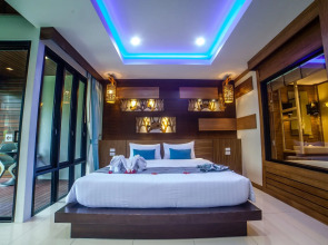 Chaokoh Phi Phi Hotel & Resort