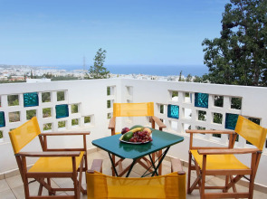 Romantica Hotel Apartments