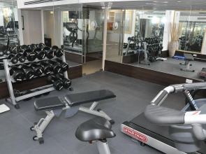 Phoenix Plaza Hotel Apartments