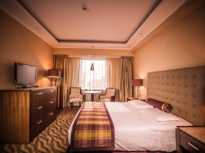 Chinggis Khaan Hotel