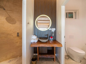 Coral Rocks Hotel & Restaurant