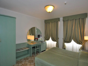 Cavour 30TRE - Hotel Moderno