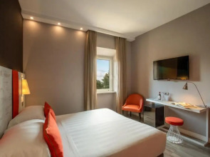 Отель The Guardian