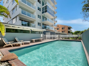 84 The Spit Holiday Apartments