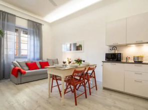 Central Station Apartment by Mmega