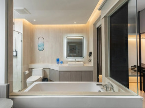 Cloudotel Walking Street