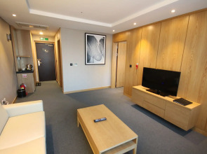 The Central Plaza Hotel