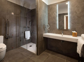 Atocha Hotel Madrid, Tapestry Collection by Hilton