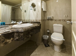 SUNRISE Alex Avenue Hotel