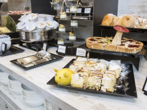 Отель The Guardian