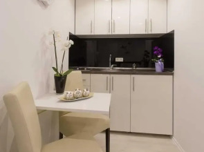 Appleline Apartments (Apple Studios & Rooms) 