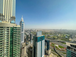 HiGuests - The Marina Torch