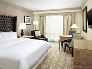 The College Green Hotel Dublin, Autograph Collection