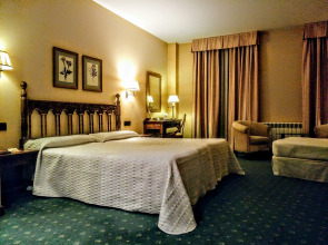 Hotel Ele Puente Romano