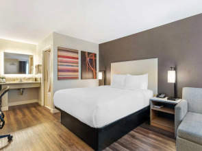 Best Western Plus Rancho Cordova Inn