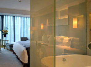 Howard Johnson IFC Plaza Ningbo