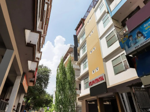 Capital O 60341 Seven Wonders Inn