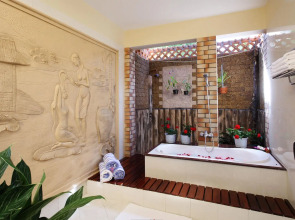 Golden Coast Resort and Spa